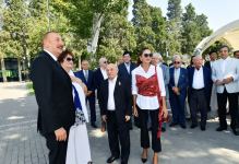 President Ilham Aliyev and First Lady Mehriban Aliyeva attend unveiling ceremony for monument to world-renowned singer Muslum Magomayev (PHOTO/VIDEO)