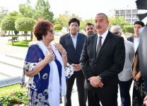 President Ilham Aliyev and First Lady Mehriban Aliyeva attend unveiling ceremony for monument to world-renowned singer Muslum Magomayev (PHOTO/VIDEO)