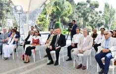 President Ilham Aliyev and First Lady Mehriban Aliyeva attend unveiling ceremony for monument to world-renowned singer Muslum Magomayev (PHOTO/VIDEO)