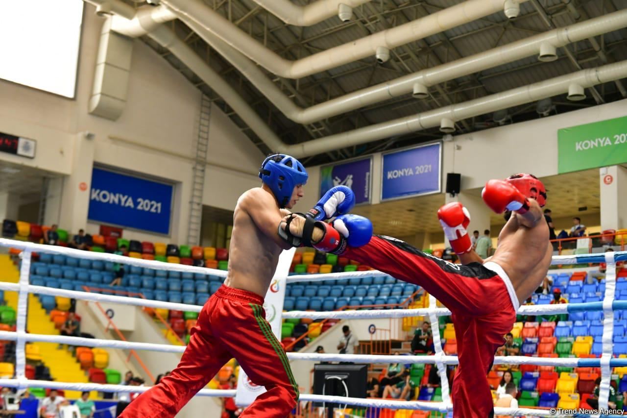 Azərbaycan kikboksçusu İslamiadada qızıl medal qazanıb (FOTO)