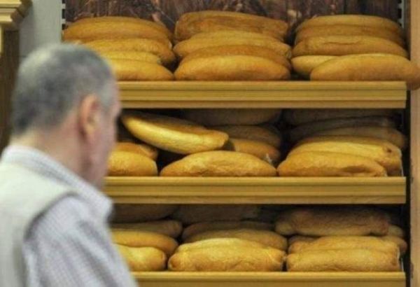 Azerbaijan monitors sales of bread and flour
