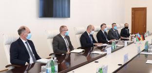 Azerbaijani Health Ministry discusses co-op with German pharmaceutical companies (PHOTO)