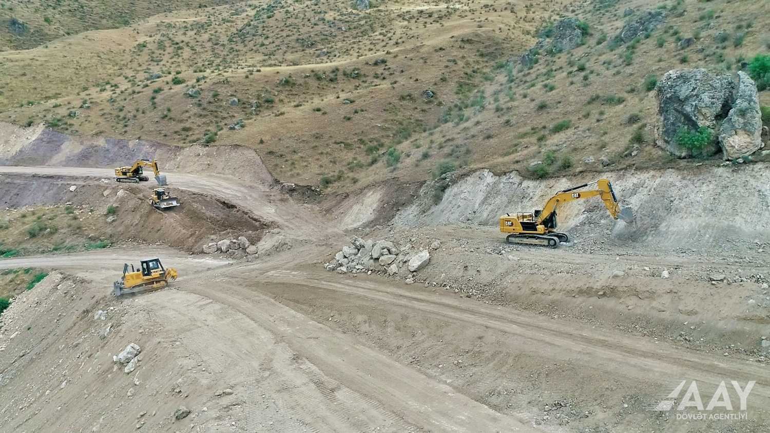 Large-scale construction of Gubadli - Eyvazli highway continues in Azerbaijan (PHOTO)
