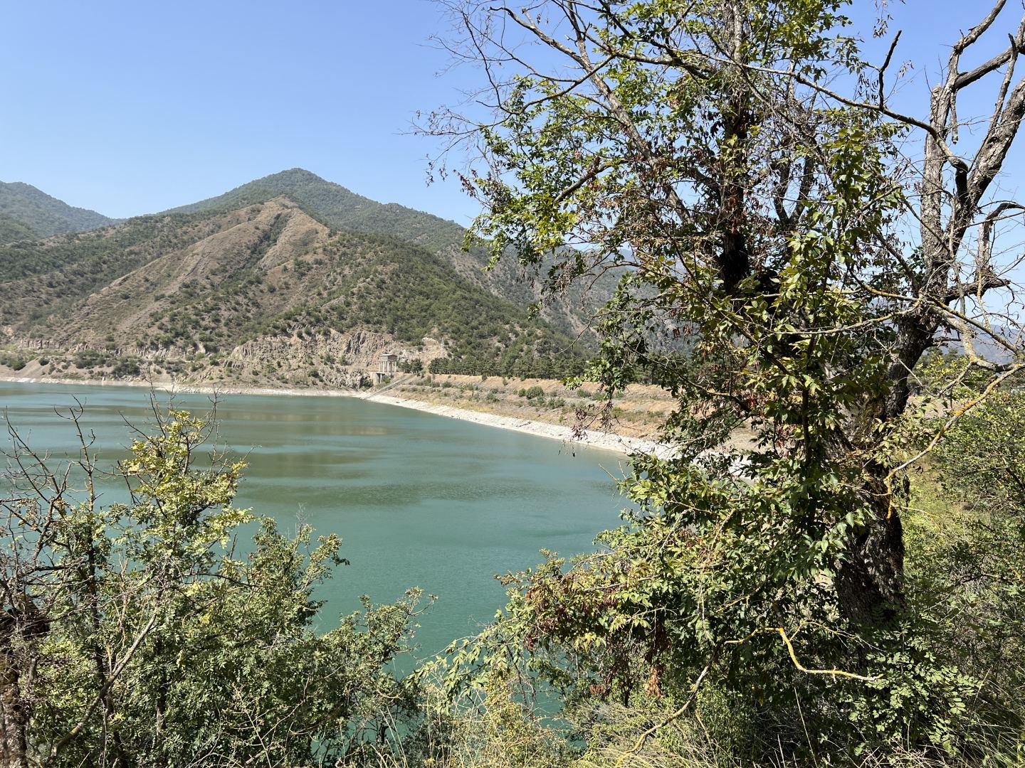 Azerbaijani experts inspect Sarsang reservoir in Karabakh economic region (PHOTO/VIDEO)
