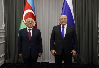 Azerbaijani Prime Minister meets up with Russian Prime Minister (PHOTO)