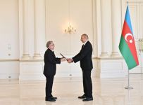 President Ilham Aliyev receives credentials of newly-appointed ambassador of Dominican Republic (PHOTO)