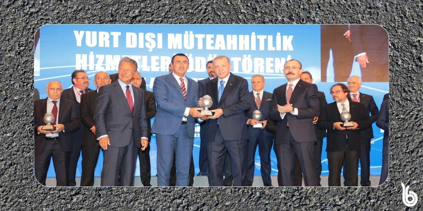 Türkiyə Prezidenti MÜSİAD Azərbaycan üzvlərini mükafatlandırıb (FOTO)