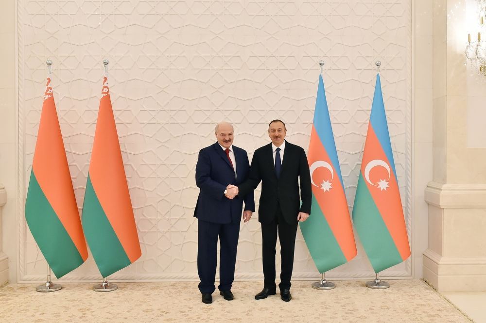 Президент Ильхам Алиев позвонил Президенту Александру Лукашенко