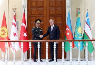 Министр обороны Азербайджана поблагодарил Хулуси Акара