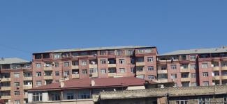 Эксперт о строительстве мансардных квартир в зданиях в одном из районов Баку