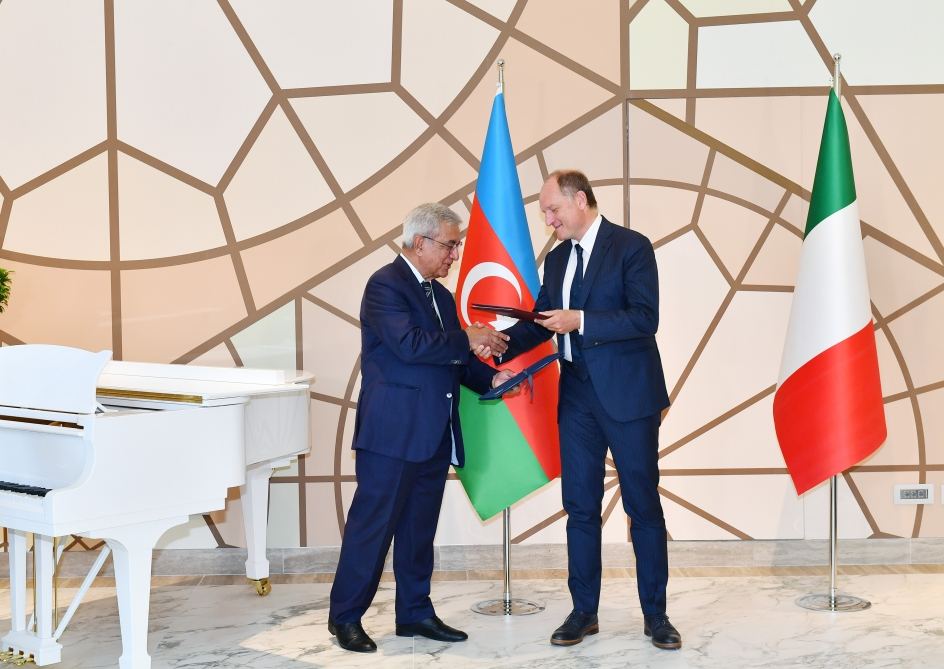 President Ilham Aliyev attends ceremony of exchanging documents signed due to establishment of Italian-Azerbaijani University in Rome (PHOTO/VIDEO)