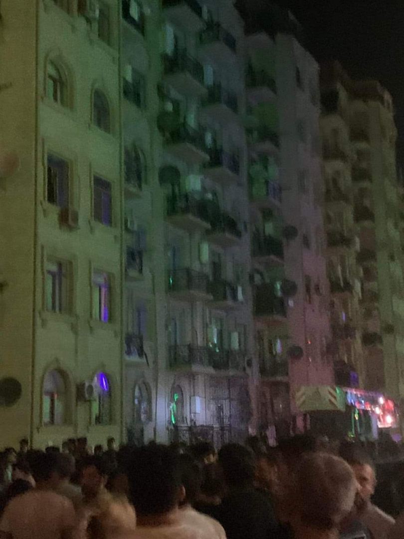 В Хырдалане произошел взрыв в жилом здании (ФОТО)