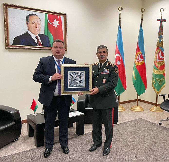 Обсуждены вопросы военного сотрудничества между Азербайджаном и Беларусью (ФОТО)