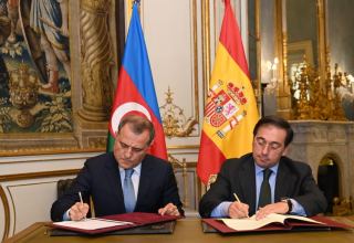 Подписан меморандум о взаимопонимании между университетами Азербайджана и Испании (ФОТО)