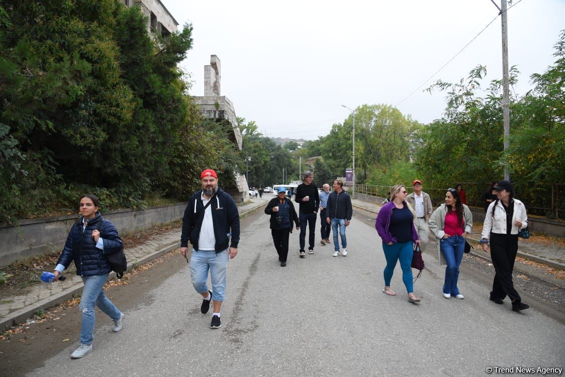 Foreigners witness consequences of Armenian vandalism in Azerbaijan's Shusha (PHOTO)