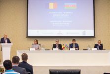 В Баку состоялся азербайджано-румынский бизнес-форум (ФОТО)
