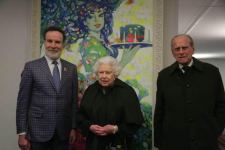 Улыбка Королевы Елизаветы II... Сакит Мамедов рассказал об удивительных встречах и подаренных монарху картинах (ФОТО)
