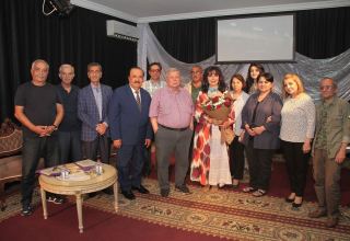 В Баку прошла встреча с художественным руководителем нью-йоркского театра (ФОТО)