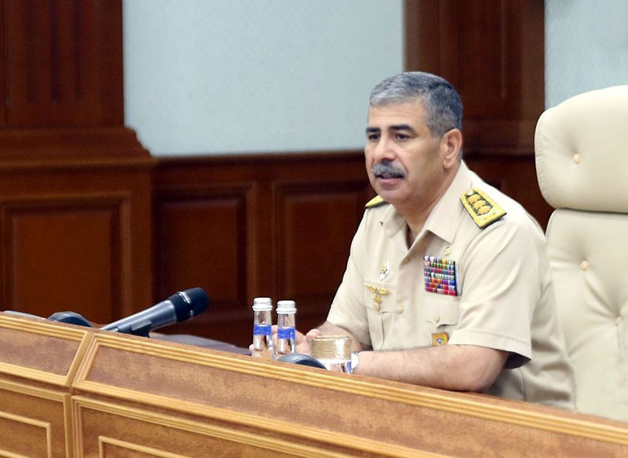 В министерстве обороны Азербайджана прошло служебное совещание