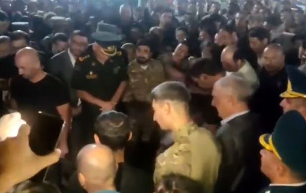 Funeral of Azerbaijani servicemen who became martyrs held in Second Alley of Honor in Baku (VIDEO)