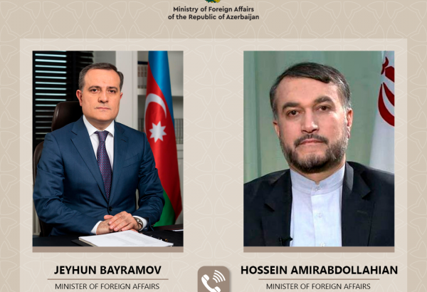Azerbaijani, Iranian FMs hold telephone conversation