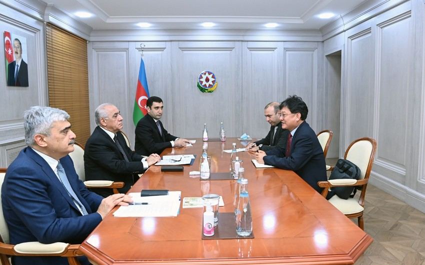 Али Асадов встретился с вице-президентом АБР