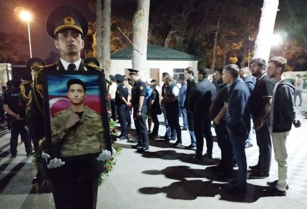 Шехид Амин Гафарли похоронен во второй Аллее почетного захоронения в Баку (ФОТО)