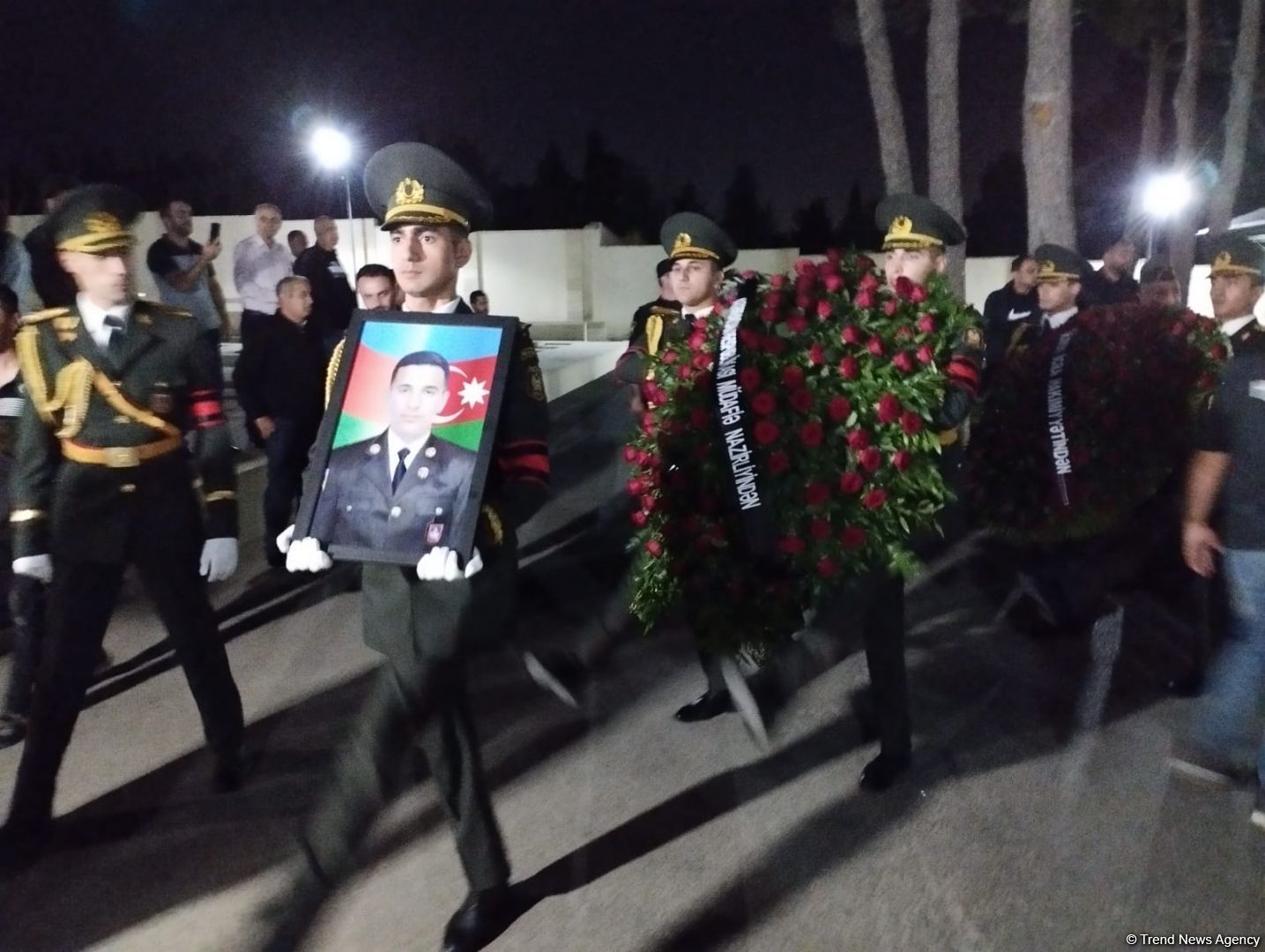 Шехид Полад Ширинов похоронен во второй Аллее почетного захоронения в Баку (ФОТО)