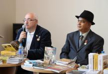 Писатели из Египта и России провели в Баку творческую встречу (ФОТО)