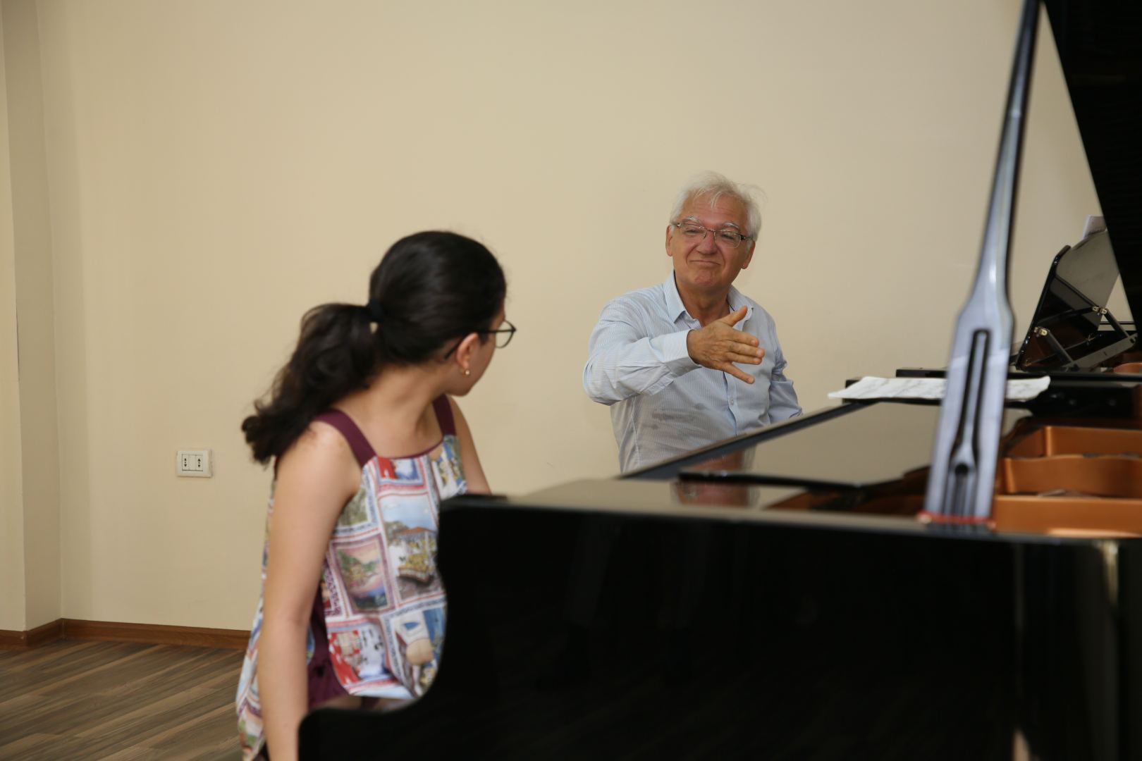 О Баку, мугаме и азербайджанских композиторах – интервью с известным французским пианистом Оливье Гардоном (ФОТО)
