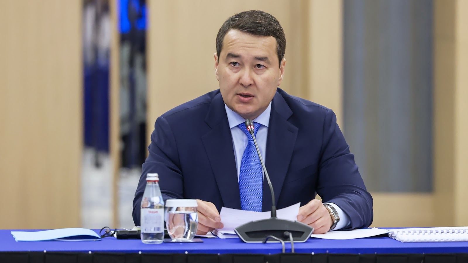 Казахстан интересует сотрудничество по переводу угольных станций на газ - премьер
