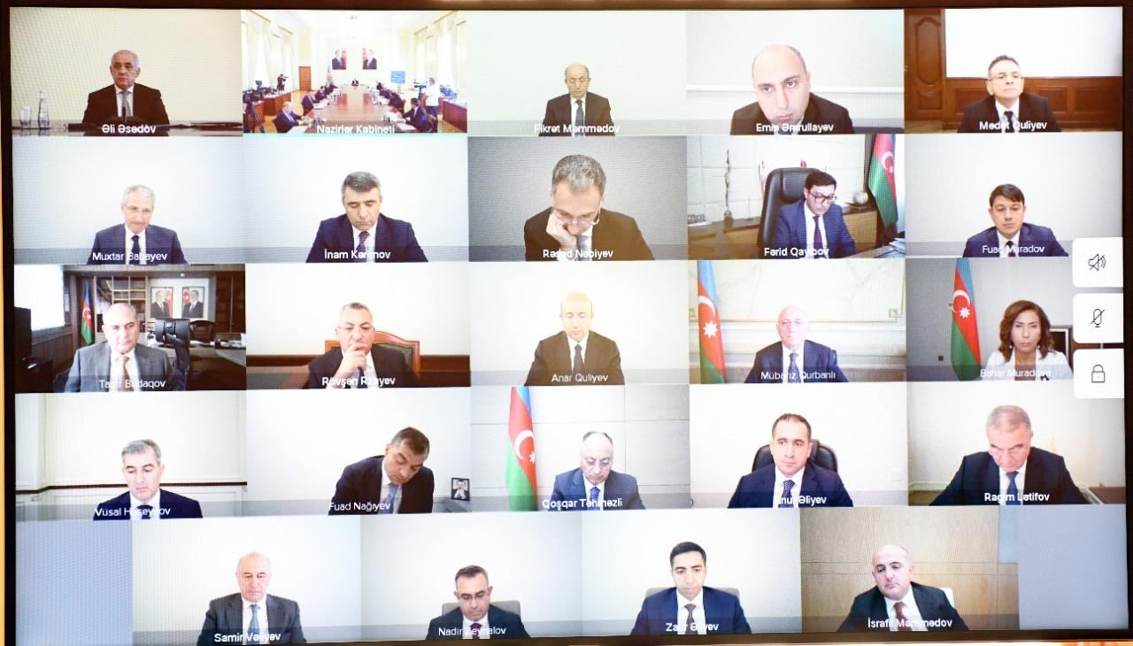 Cabinet of Ministers of Azerbaijan discuss draft budget for next year (PHOTO)
