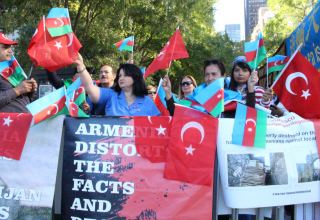 Azerbaijani community protests against Armenian provocations in front of UN headquarters (PHOTO)