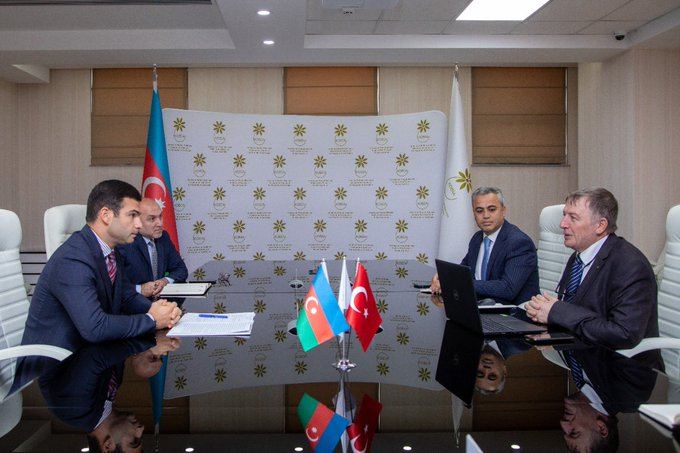 Обсужден вопрос инвестиций турецкой компании в строительную промышленность Азербайджана