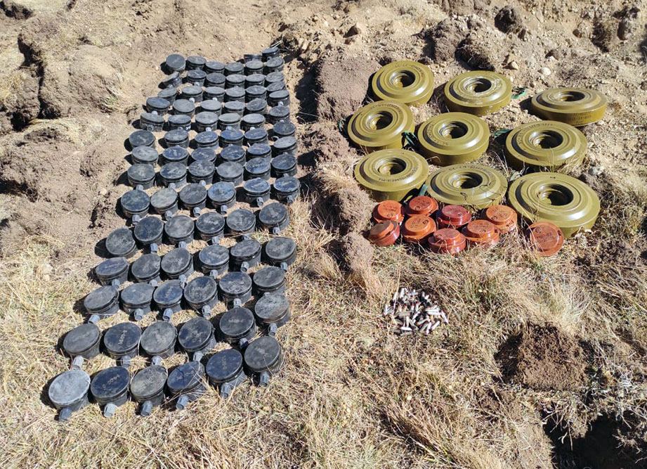 Erməni hərbi birləşmələri tərəfindən basdırılmış minalar zərərsizləşdirilib (FOTO)