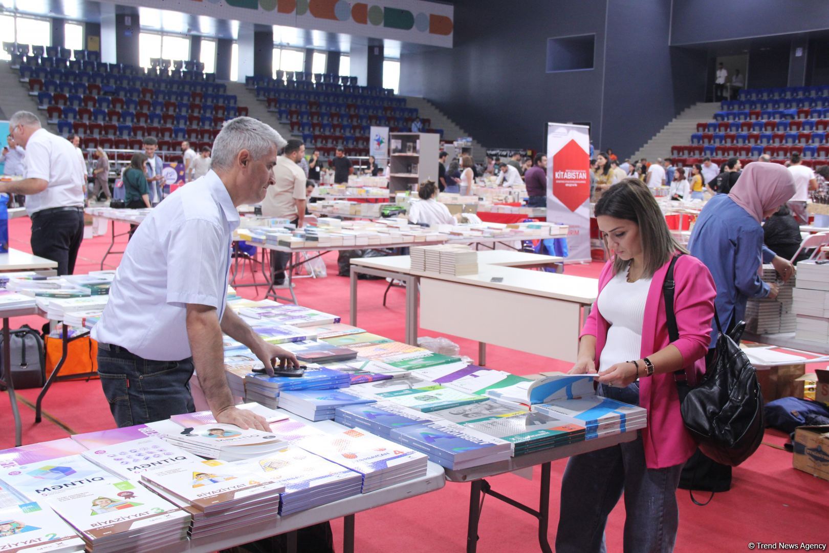 В Баку открылась  IV Национальная книжная выставка-продажа (ФОТО)