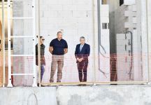 Президент Ильхам Алиев и Первая леди Мехрибан Алиева ознакомились с ходом строительных работ в отеле и конференц-центре «Шуша» (ФОТО/ВИДЕО)