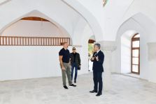 Президент Ильхам Алиев и Первая леди Мехрибан Алиева ознакомились с ходом восстановительных работ в комплексе имения Мехмандаровых в Шуше (ФОТО/ВИДЕО)