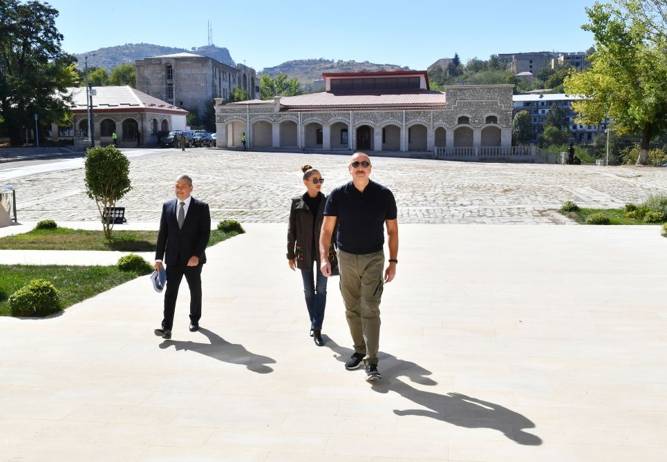 President Ilham Aliyev, First Lady Mehriban Aliyeva view conditions created at building of Special representation of President of Azerbaijan in Shusha district (PHOTO/VIDEO)