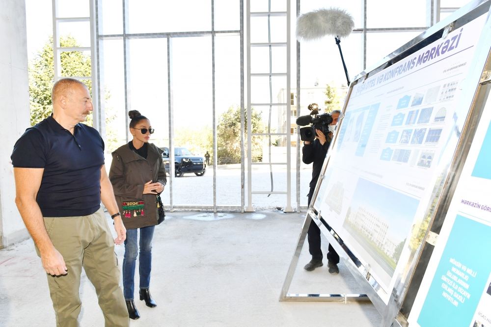 President Ilham Aliyev, First Lady Mehriban Aliyeva view progress of construction works at Shusha hotel and conference center (PHOTO/VIDEO)