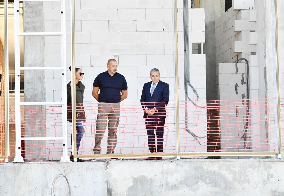 President Ilham Aliyev, First Lady Mehriban Aliyeva view progress of construction works at Shusha hotel and conference center (PHOTO/VIDEO)