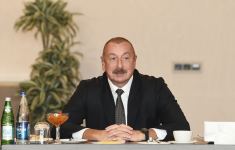 President Ilham Aliyev meets with representatives of Bulgarian business communities in Sofia (PHOTO)