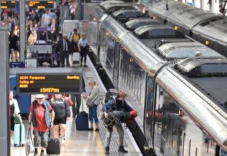 Fresh strikes set to paralyse British rail network