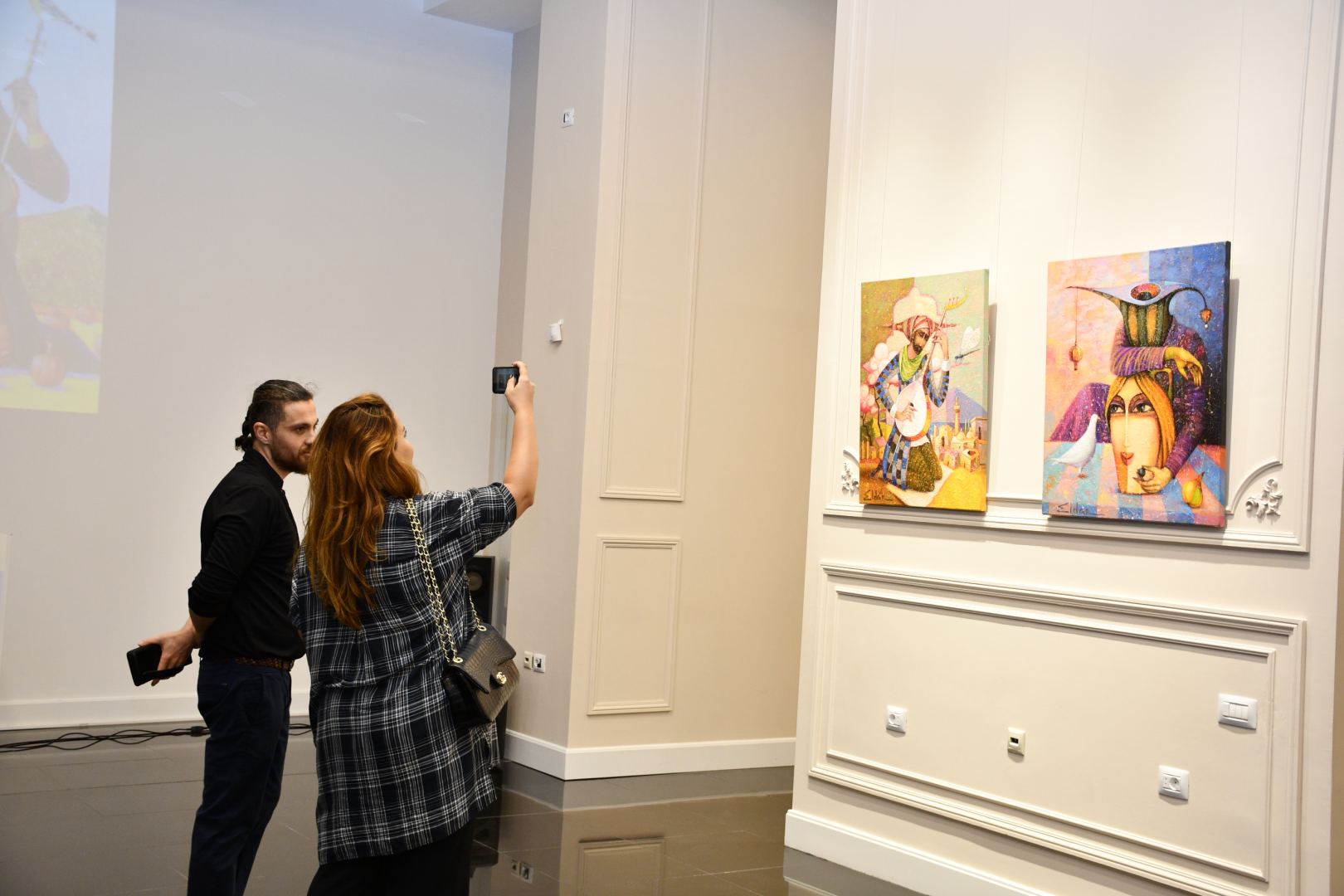 Мистические образы и мощная энергетика – выставка работ Эльдара Бабазаде в Баку (ФОТО)