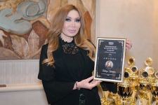 Фахрия Халафова удостоена в Париже международной премии The Annual Awards for Top İnfluencers 2022 (ФОТО)