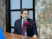 У Азербайджана верный подход в диверсификации экономики - главный экономист АБР (Интервью) (ФОТО/ВИДЕО)