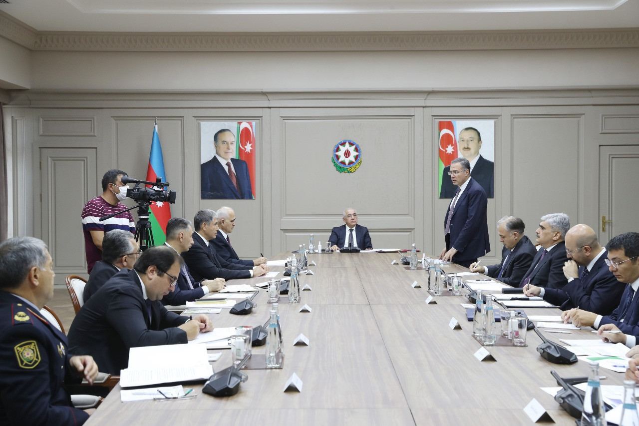 В Кабмине Азербайджана состоялось совещание, посвященное ситуации в транспортной сфере (ФОТО)