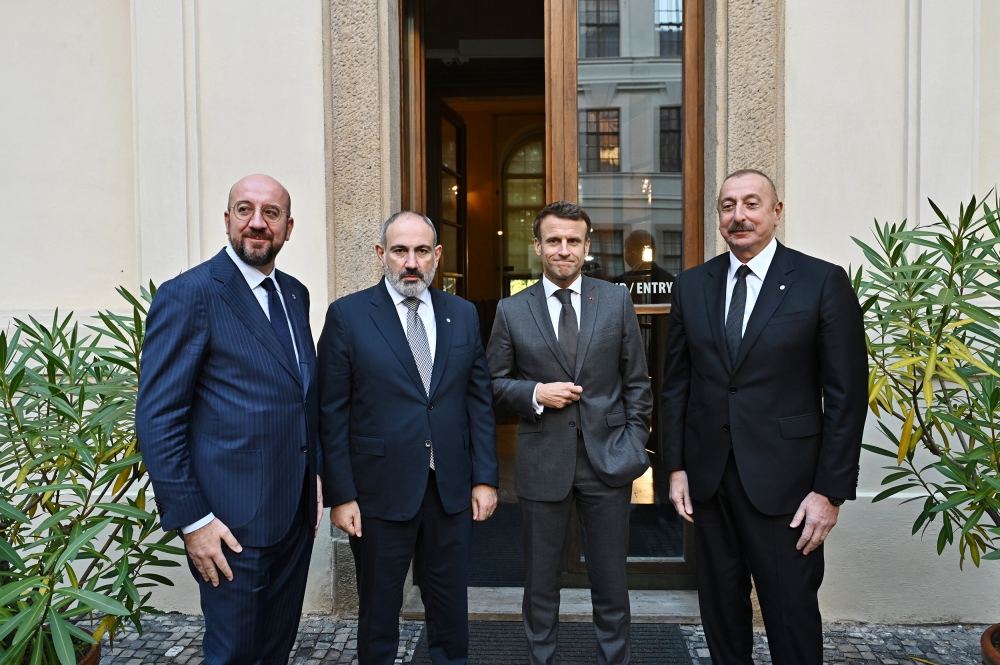 Meeting of President Ilham Aliyev with President of France, President of European Council, Prime Minister of Armenia held in Prague (PHOTO/VIDEO)