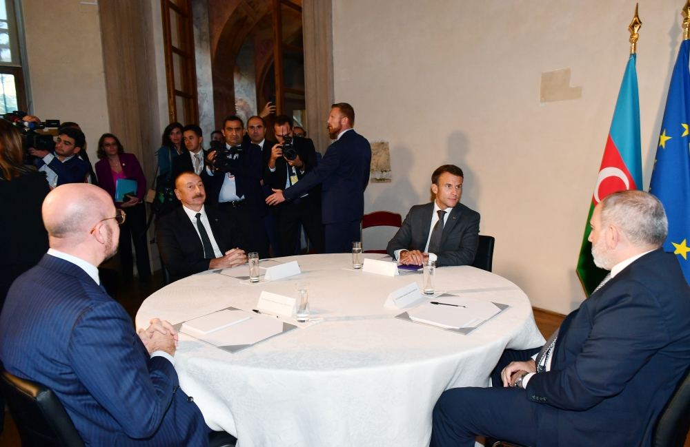 В Праге состоялась встреча Президента Ильхама Алиева с Президентом Франции, президентом Совета Европейского Союза и премьер-министром Армении (ФОТО)