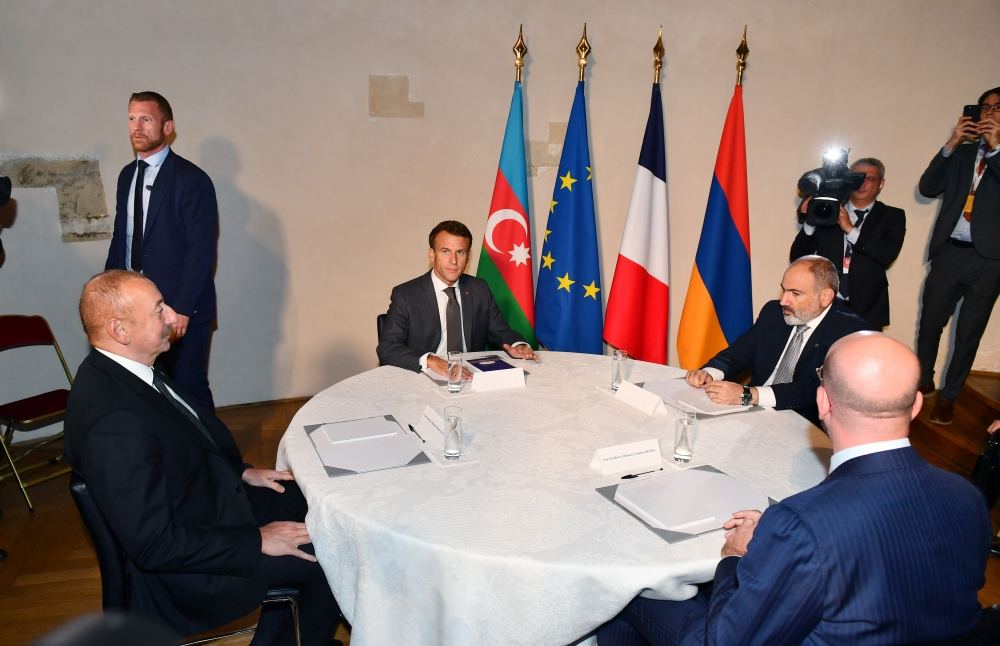 В Праге состоялась встреча Президента Ильхама Алиева с Президентом Франции, президентом Совета Европейского Союза и премьер-министром Армении (ФОТО)